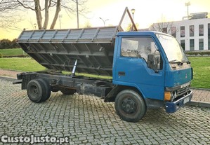 Mitsubishi Canter Ligeira Tribasculante Direo Assistida