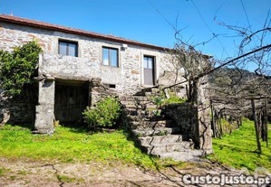 Quinta T4 em Argela de 185 m²