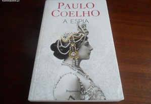 "A Espia" de Paulo Coelho