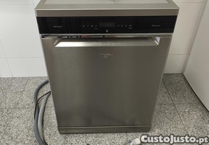 Maquina de Lavar Loiça Whirlpool WFO 3O33 DL X