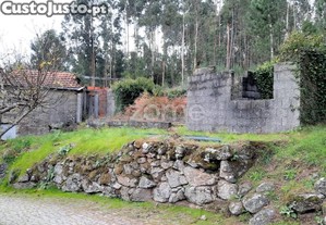 Casa Para Recuperar Em Figueira, Penafiel