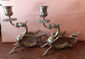 Dragões par de candelabros antigos em metal