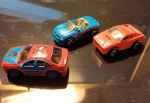 3 miniaturas de carros tipo micro machines