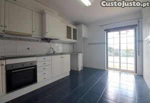 Apartamento T3 Com Garagem Em Soure, Coimbra, Soure