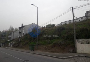 Terreno Urbano em Oliveira do Douro para moradia