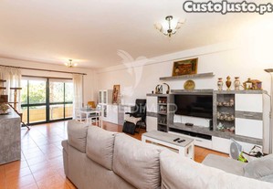 Apartamento t3 para na madalena, r/c, gaia