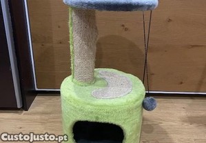 Arranhador Gato - Bom Estado