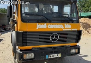 Camião Pesado com grua e Tri-Báscula  - Mercedes Benz