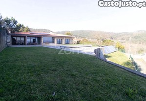 Moradia Individual Térrea T4 Com Piscina....