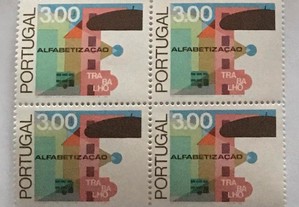 Quadra selos novos Alfabetização dent.12 - 1976