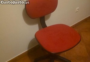 cadeira de secretaria almofadada