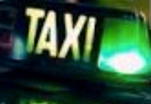 Cedo licença de táxi sem viatura situada na Vila de Gonçalo Conselho da Guarda