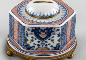 Tinteiro em porcelana  Maravilhas da Porcelana - Os Tinteiros - Companhia das Índias 