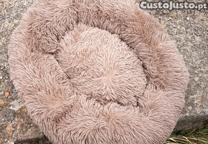 Cama em pelo-lote 163