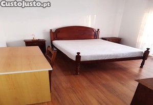 Quarto para estudante rapaz