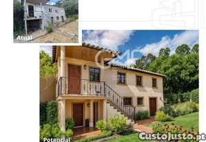 Moradia T2 Com 2 Pisos Para Restauro.