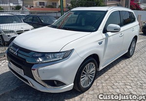 Mitsubishi Outlander 2.4 4WD Plug-In Hybrid Spirit+ - 19
