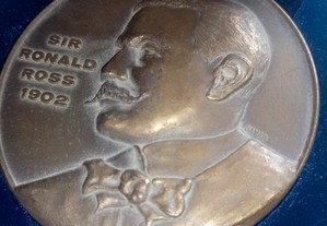 Medalha Sir Ronald Ross Prémio Nobel Medicina