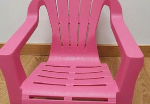 Cadeira rosa criança
