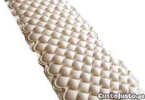 Colcho de ar para pessoas acamadas