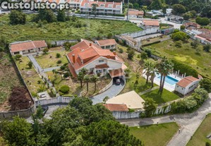 Moradia De Luxo, Piscinas E Jardim, Arcozelo,...