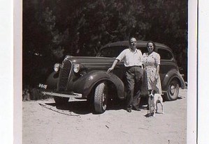 Automóvel - fotografia antiga (c. 1940)