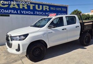 Toyota Hilux 2.4 D-4D 150cv 4 WD CD 5 Lugares