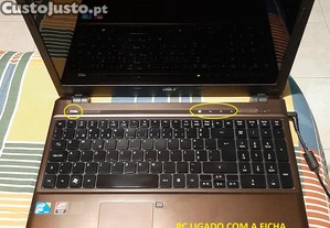 2 portáteis Acer e Toshiba (para reparação)