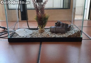 Aqurio em vidro marca ciano e acessorios