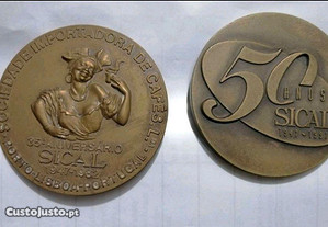 2 Medalhas medalhões antigos dos cafés SICAL do 25 e 50 Aniversário