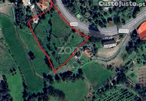 Terreno Com Possibilidade De Construção De...