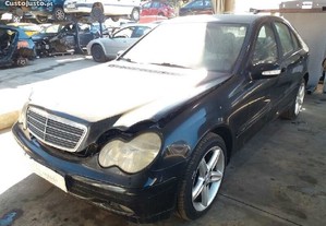 PUXADOR EXTERIOR FRENTE DIREITO MERCEDES-BENZ CLASE C