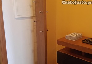Cabideiro de hall de entrada em Carvalho - como novo