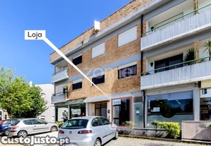 Loja No Centro De Penafiel Com Rentabilidade -...