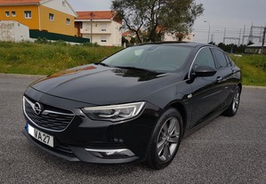 Opel Insignia 1.6 CDTi 136cv Innovation Cx. Automática