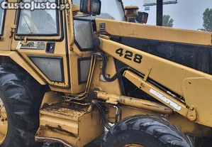 Tractor Rectro Escavadora Caterpillar 428 Com Balde De Abrir E Lança Extensivel Motor E Hidraulicos Com Força , Algumas Coisas A