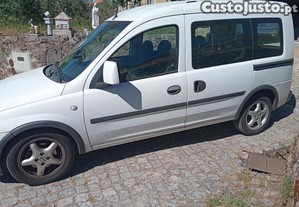 Opel Combo 1.3 - 10