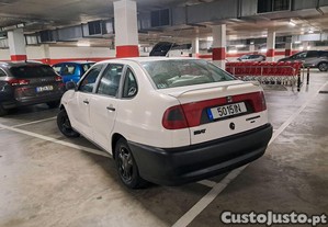 Seat Cordoba 1.4 Sedan - 97