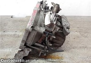 CAIXA VELOCIDADES MANUAL Opel zafira b 2005 5700043 M32