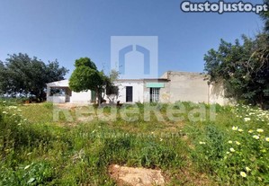 Quinta Isolada Com 6,4Hectares Com Habitao E...