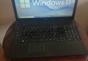Portátil i3 Acer Aspire 5742