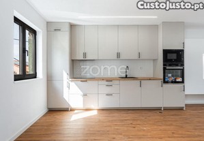 Moradia T4 Com Terraço E Vista Rio Em Lanhelas...