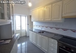 Espaçoso T3 em Coimbra, Ladeira das Alpenduradas.