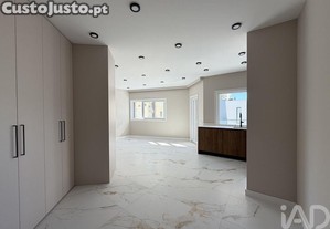 Apartamento T2 em Armação de Pêra de 87,00 m²