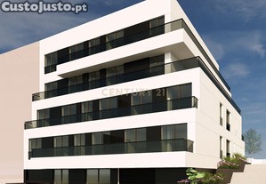 Apartamento T2 em Vila Nova de Gaia com Terraço e Vista Cidade