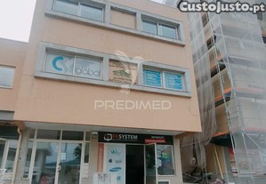 Loja comercial nas caldas das taipas