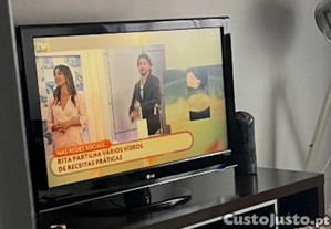 Móvel de televisão e 2 prateleiras de cor vengé  o móvel 1,60