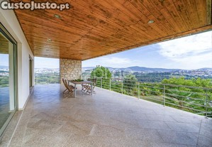 Moradia Imponente Com 6 Suítes E Vistas...