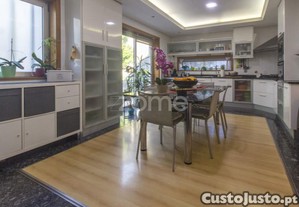Moradia T3+ Escritório E Piscina Em S. Vitor/...