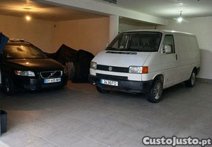 VW Transporter fechada - 96